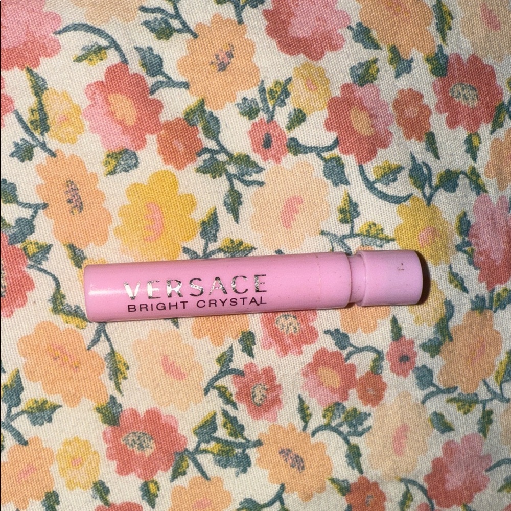 Versace Bright Crystal Lip Balm & Gloss Tube - Pink